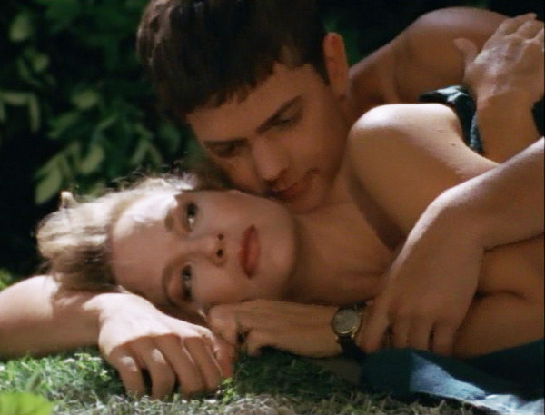 Pacey losing his virginity to his teacher...outside?