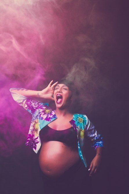 Shveta Salve Finally Did An Official Pregnancy Photoshoot And It's  Spectacular