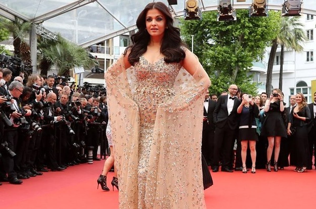 1200px x 797px - Aishwarya Rai Bachchan Look Savagely Beautiful At The 69th Cannes Film  Festival