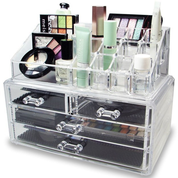 A makeup organizer that'll clear up your bathroom counter once and for all.
