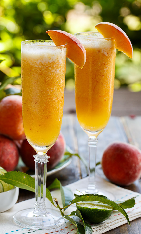 Ingredients•2 ripe peaches, peeled and sliced (or you can use frozen)•1 sparkling apple juice, plus more for serving•2 teaspoons of Splenda® Sugar Blend•1 teaspoon of lime juiceGet full recipe here