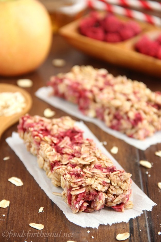 28 DIY Snack Bars And Bites That You Can Eat On The Go