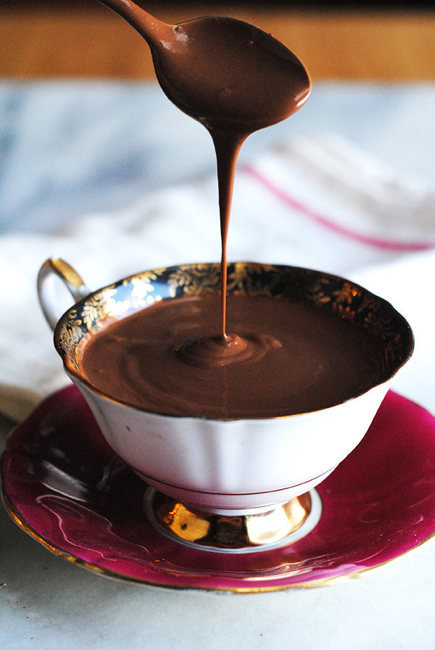 Esta sopa espesa de chocolate.