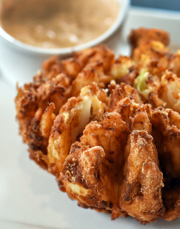 Here's A Recipe For A Really Tasty Deep-Fried Blooming Onion