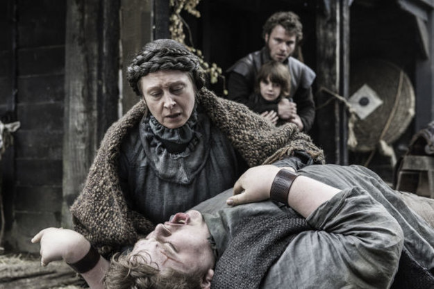 Además, la Vieja Nan era la bisabuela de Hodor.