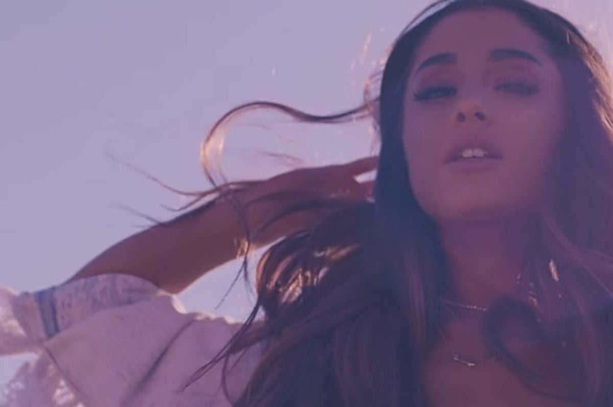 Anime Ariana Grande Porn - Ariana Grande's New Video Will Make You Wish You Were Completely In Love