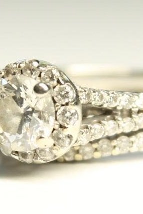 Women Say Kay Swapped Their Diamond For A Stone Of Worse Quality After ...