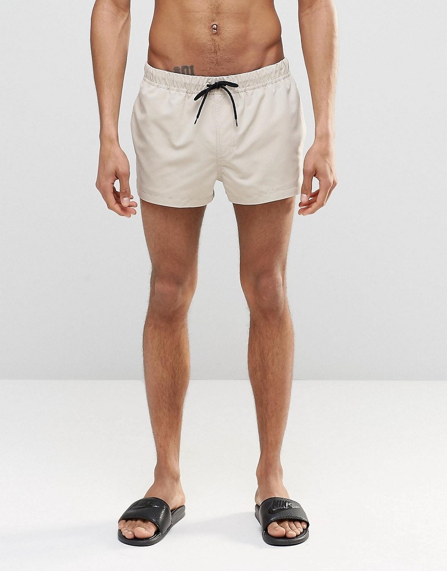 15 Swim Trunks That Will Make Guys Want To Drop Their Pants