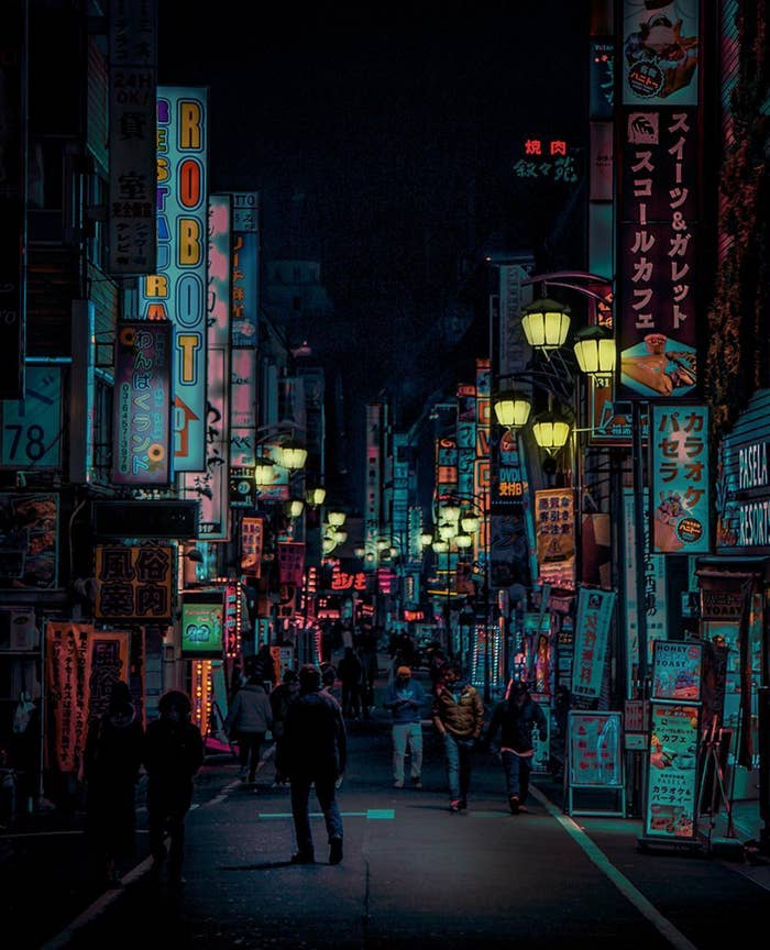 東京がまるで異世界に 謎の写真家はカナダ在住の25歳