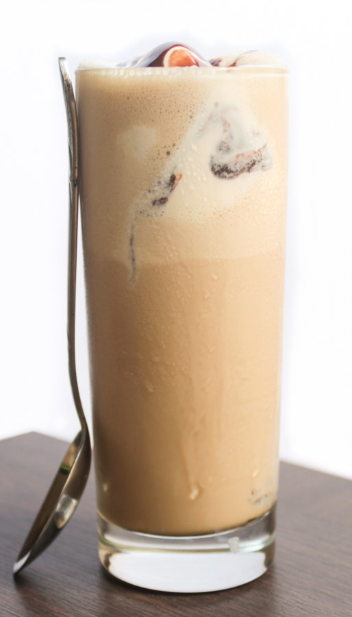 Easy and Creamy Cold Coffee With Ice Cream