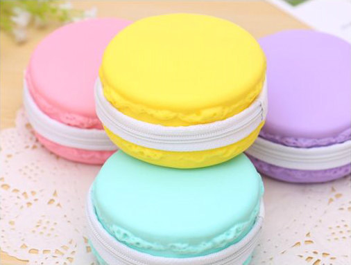 Keep your snack change in these bright macaron coin purses: