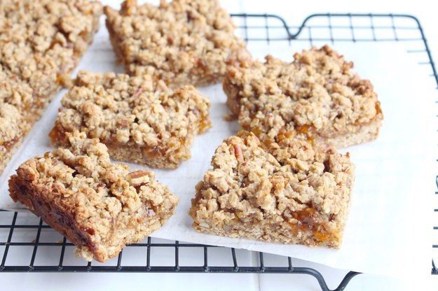 Whole Wheat Apricot Jam Granola Bars