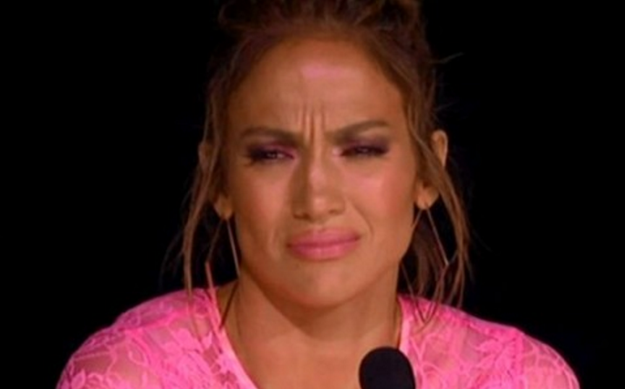 J.LO ISN'T EVEN MEXICAN!!!!! ! ! ! !!!!!!! SHE'S PUERTO RICAN!!!!