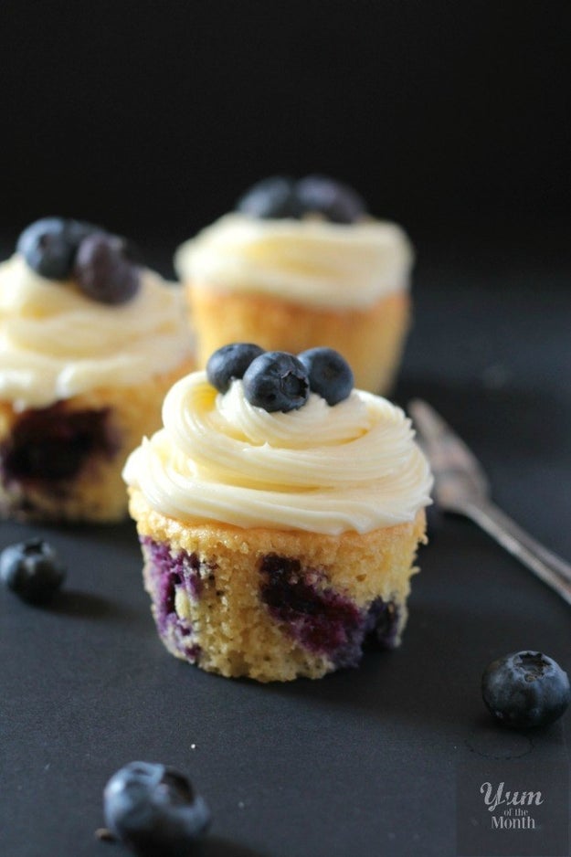 Blueberry Cupcakes With Lemon Cream Cheese Frosting