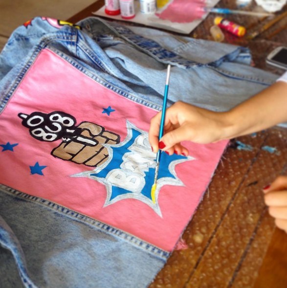Pintura para chamarra hotsell de mezclilla