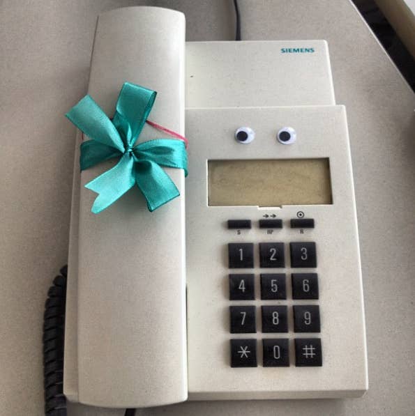 Cubicle Decor Ideas That Are Totally Genius