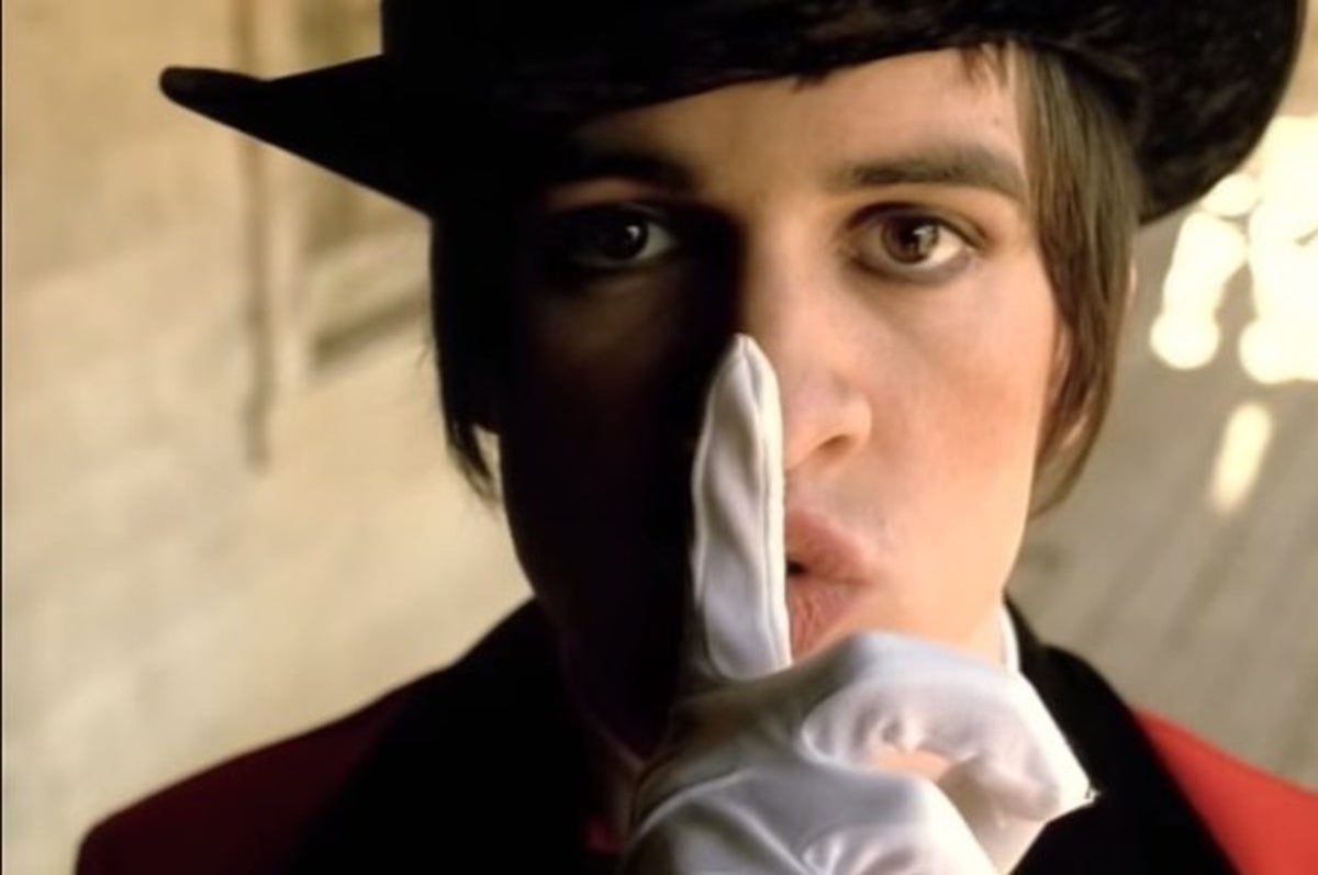 23 Songs Every Former Emo Kid Will Never Forget