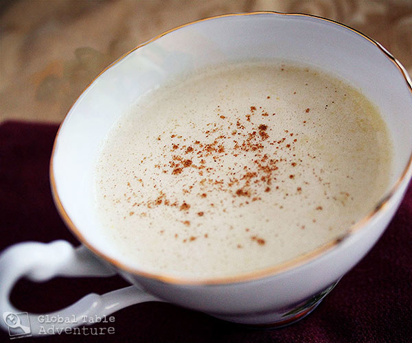 This delicious drink dates back to the ancient Mayans. Atol de elote is a sweet, thick, hot beverage made of milk, corn and cinnamon. There are other types of atol including pineapple and mango flavors.