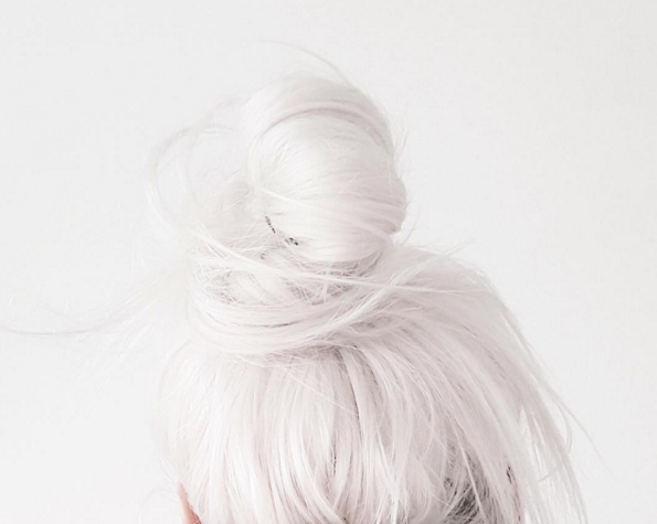 18 Pruebas de que el pelo blanco es el look que necesitas