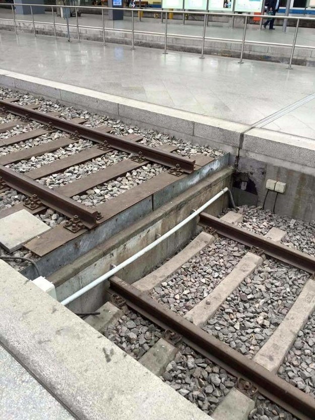 Und dieser Schienenbauer: