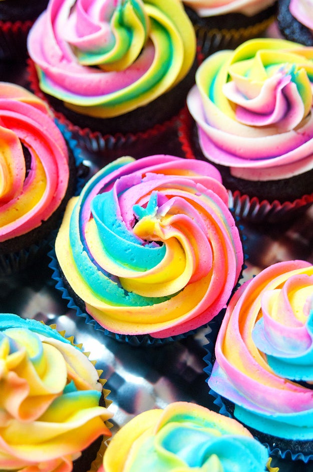 Rainbow Swirl Buttercream Frosting Cupcakes