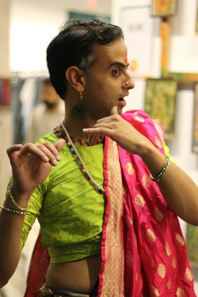 This Delhi Man Has Been Rockin' Sarees For Years To Make A Solid Point ...