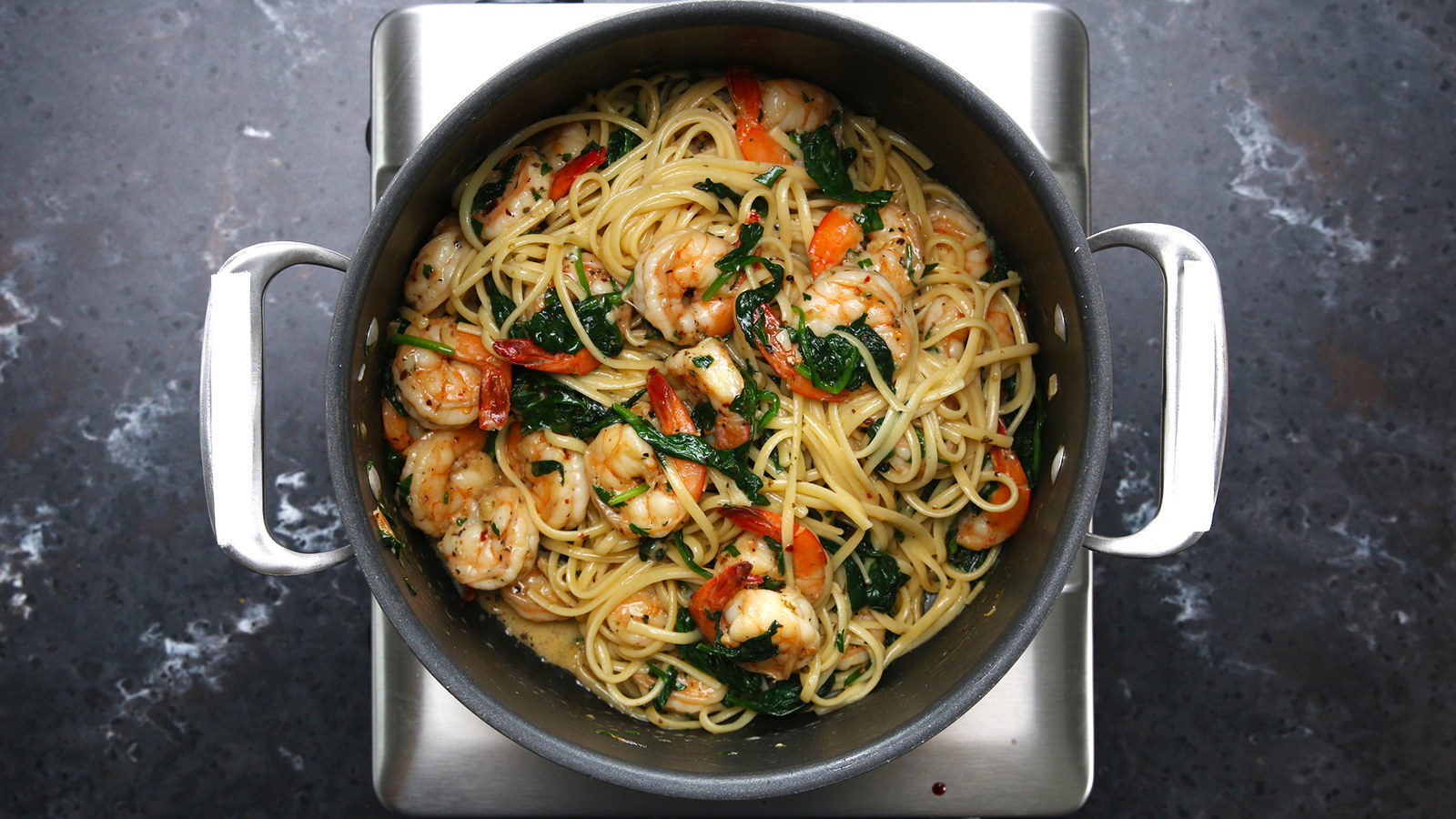 This One-Pot Lemon Garlic Shrimp Pasta Will Make Your Dinner Dreams