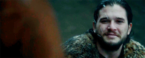 - Jon Snow qui sourit, c'est quelque chose tout de même.