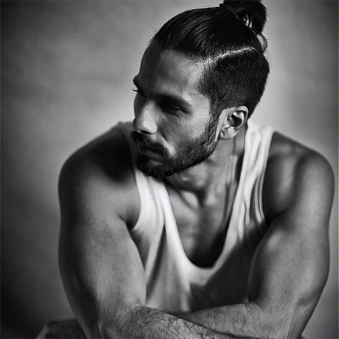 Aggregate 160+ shahid kapoor long hairstyles