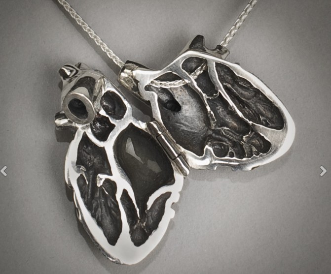 Anatomical Lungs & Heart Necklace Anatomy Black and White Vintage  Illustration Medical Statement Jewlery Anatomically Correct - Etsy | Heart  necklace, Necklace, Caged necklace