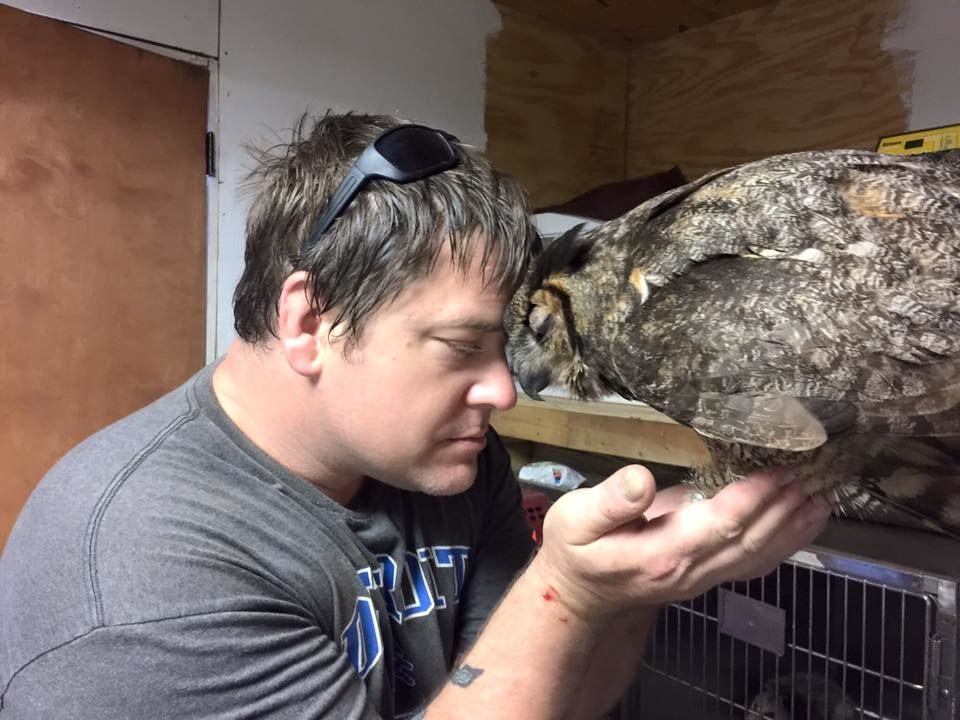 "I kinda of have a way with birds, and they really don’t try to rip me in half like they do everybody else for some reason," Pojeky told BuzzFeed News.And sometimes they hug him.Pojeky had just returned from a vacation earlier this month when he went to check on GiGi. At first, she just perched on his arm."She kind of leaned against me for balance and then her wings draped around me," he said.