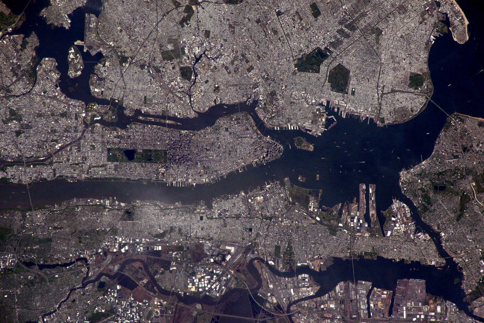 Снимок Нью Йорка со спутника