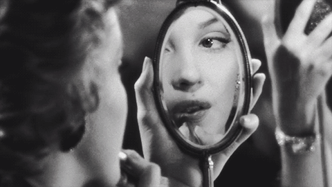 If my brush could stop hitting the mirror, that'd be great!
