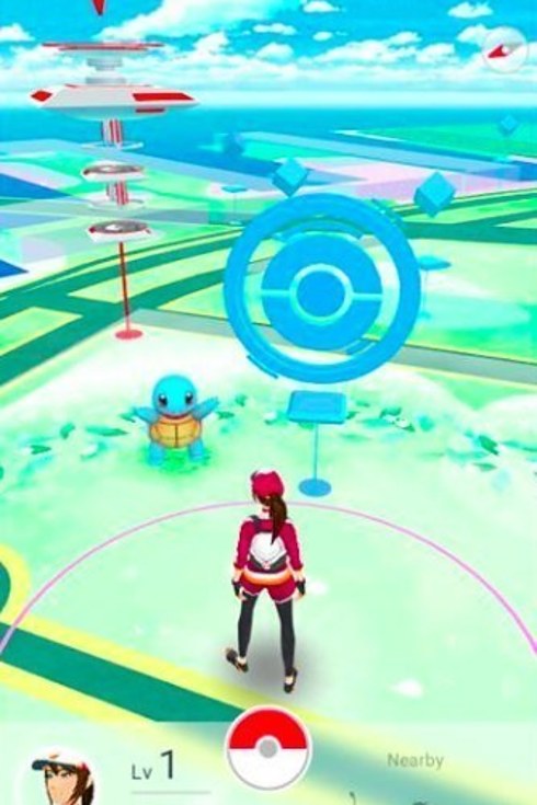 People Are Flocking To This Guy S House Because It S A Gym On Pokemon Go