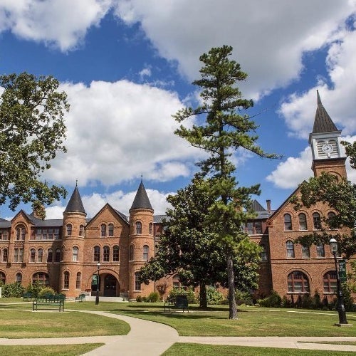 23 Haunted College Campuses That'll Scare The Shit Out Of You