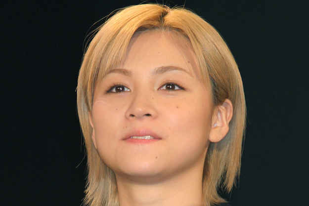 激しいダンスを踊るのに なぜアイドルは激太りするのか
