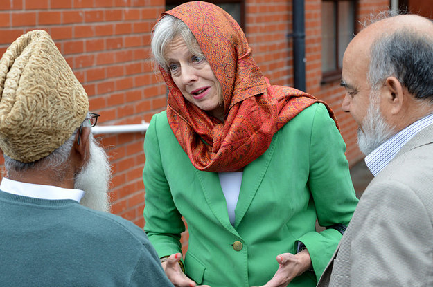 this-is-how-theresa-may-dealt-with-british-muslim-2-9412-1468492543-1_dblbig.jpg