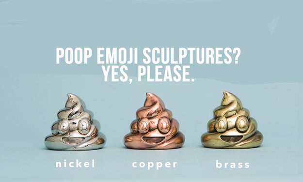 Eh bien, maintenant vous pouvez acheter un vrai emoji caca, bien réel, sauf qu'il est encore plus cool parce que c'est une sculpture.