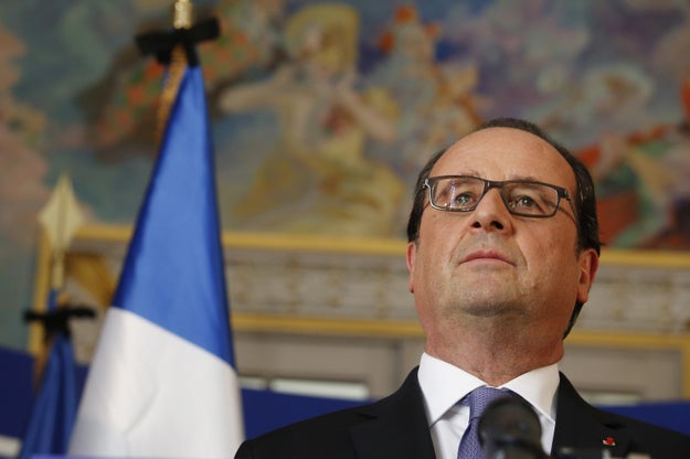 Francois Hollande calls for national unity and cohesion