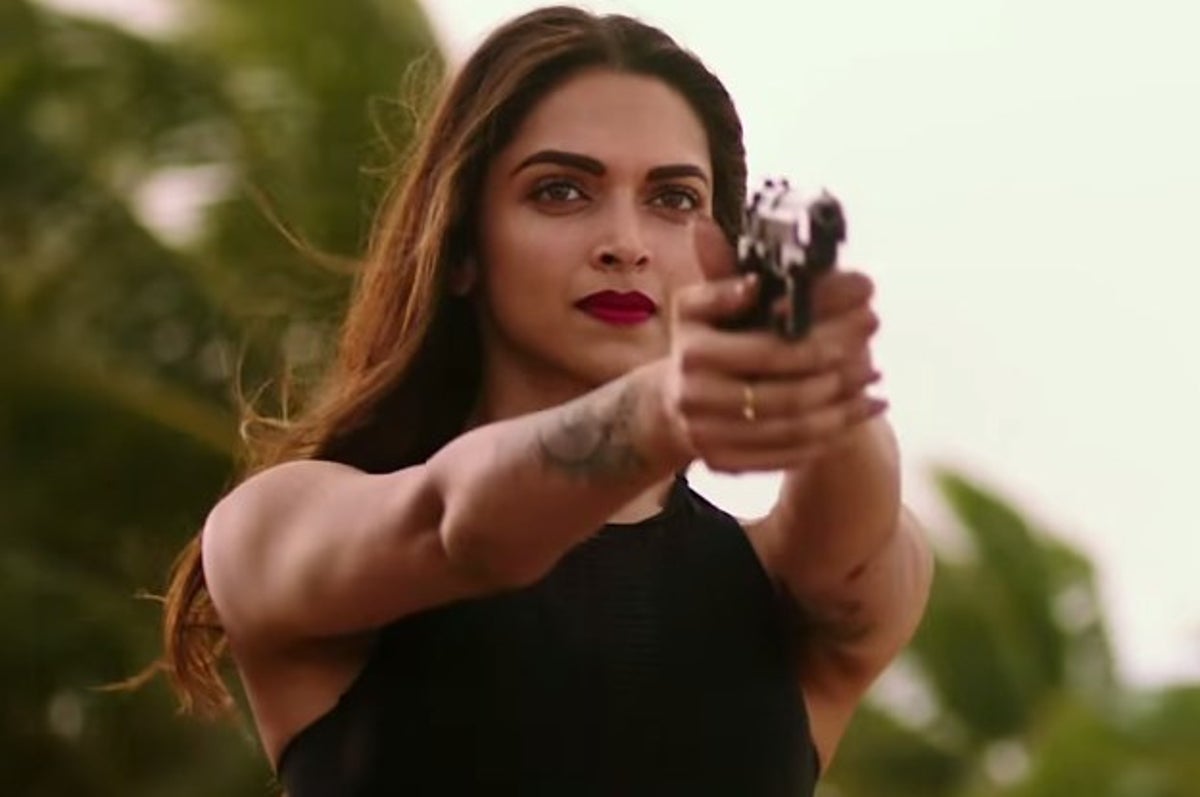 Deepika Padukone S Xxx Sex Videos - Deepika Padukone Looks Great In The Six Seconds She Appears For In The New \