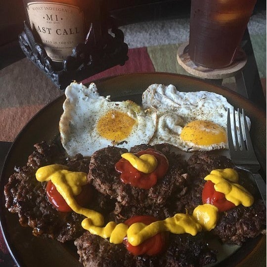 19 Photos You'll Understand If You're Deeply Obsessed With Ketchup