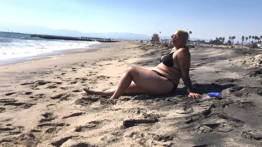 Bbw Beach Couples - This Woman Wore A Bikini To The Beach For The First Time And It Looked So  Good