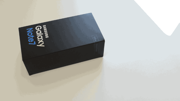 The Note 7 comes with a pair of earbuds and a charging plug, per usual. There's a schmancy new quick-charging USB C cable and a USB C-to-micro USB adapter, which can be used to connect your phone to pre-existing accessories.