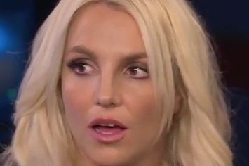 britney-spears-descobrindo-que-ryan-seac