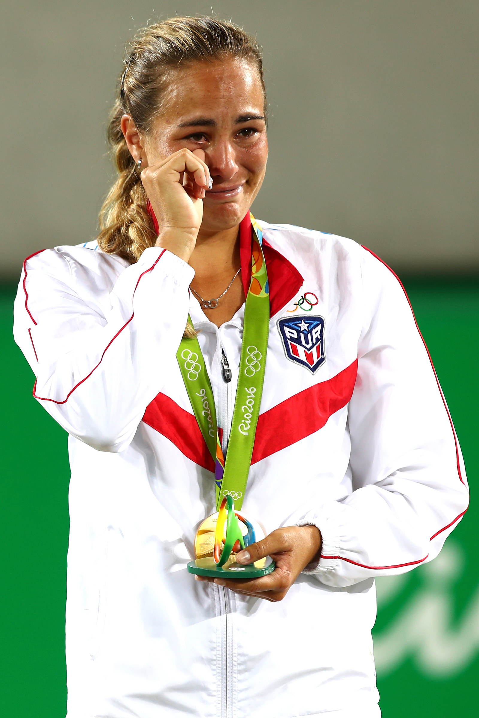 リオ五輪 苦しむ故郷の島に初の金メダル 女子テニス世界34位が起こした奇跡
