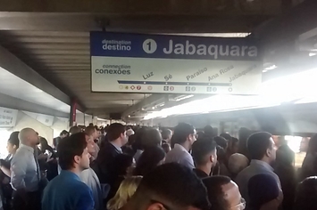 13 mortes diárias para os ansiosos que andam de metrô