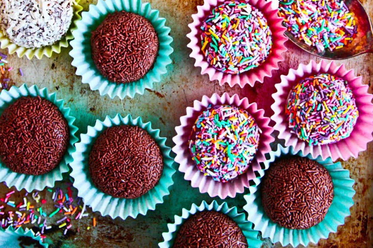 17 Super Delicious Homemade Chocolate Truffles