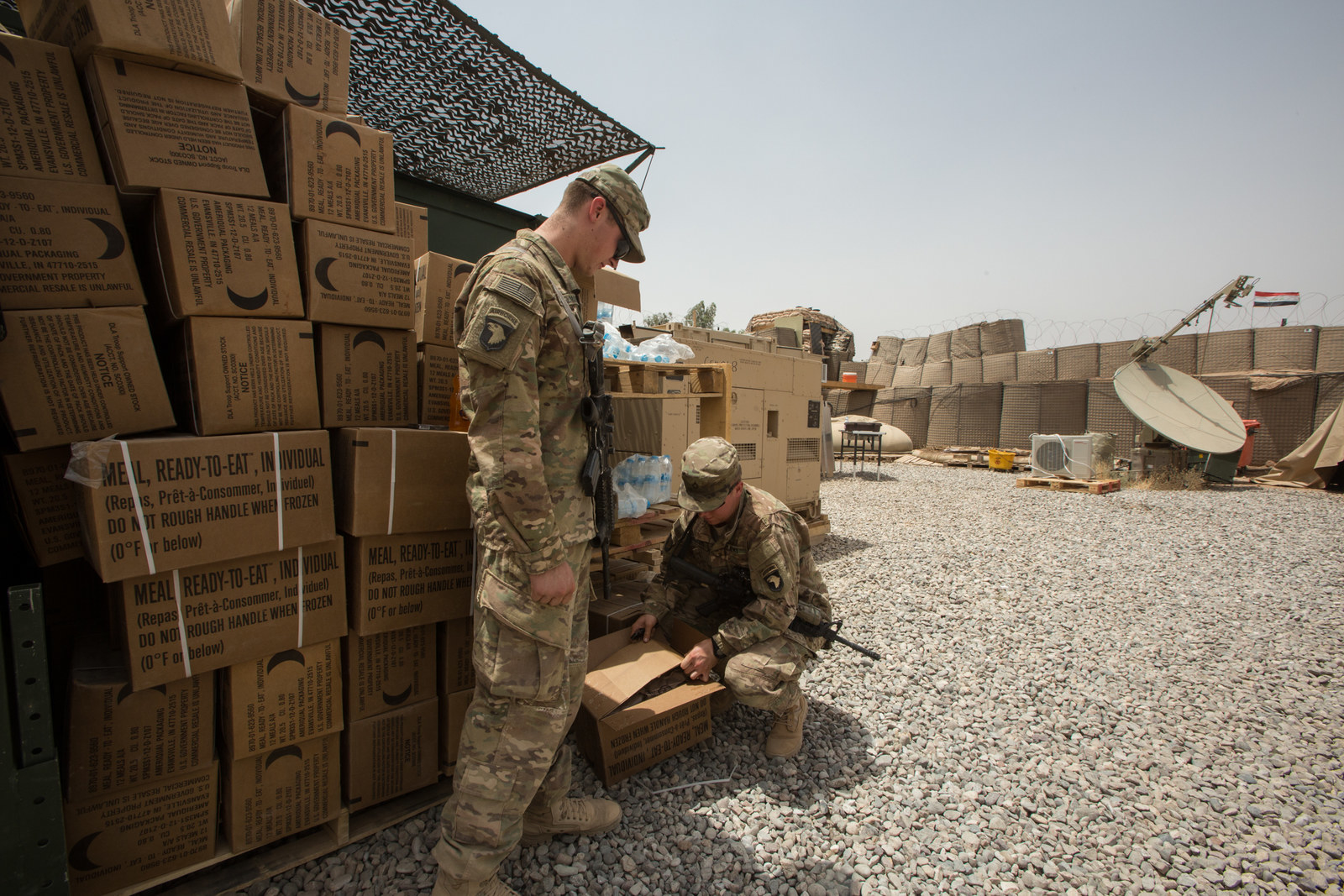 Rare Photos Show Life Inside A US Military Base In Iraq