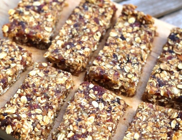 chewy blueberry oat bars