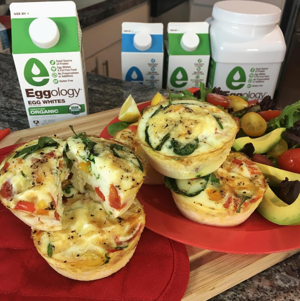 egg white muffins with mozzarella and vegetables